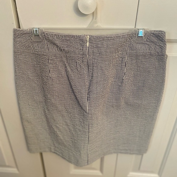 Woman’s summer skirt by Will Smith size 6 in very good condition. - Picture 2 of 8